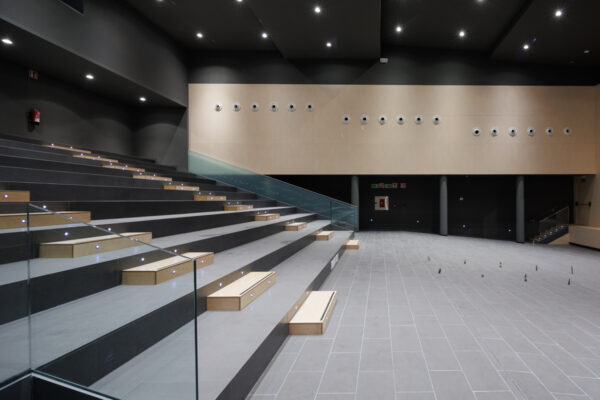 Fotografía y arquitectura auditorio escenario