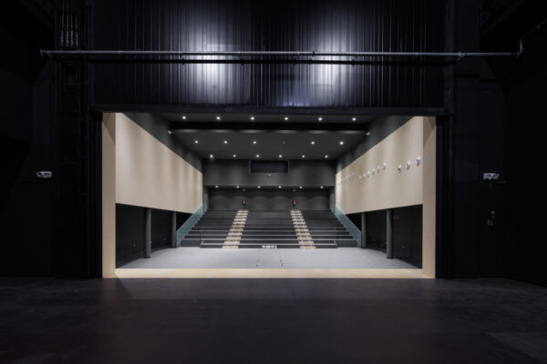 Fotografía y arquitectura auditorio escenario