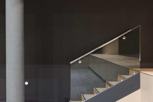 Fotografía y arquitectura auditorio escalera