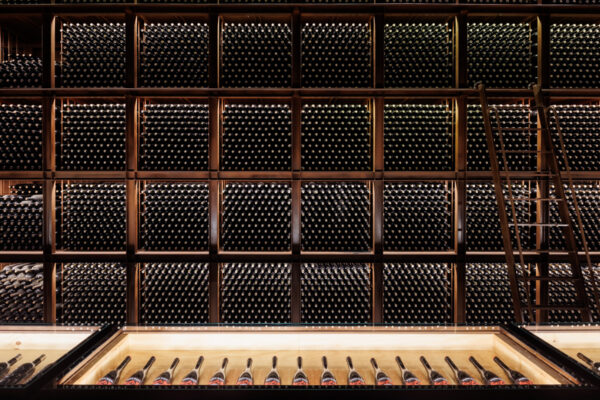 Reportaje fotográfico Bodega sala botellas