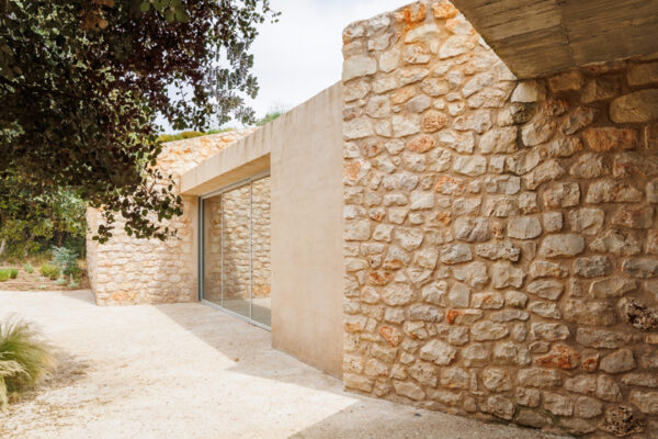 Fotografías Casa de piedra y barro estructura