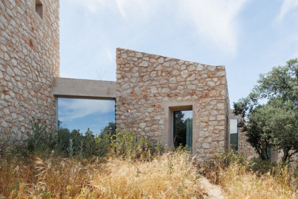 Fotografías Casa de piedra y barro estructura