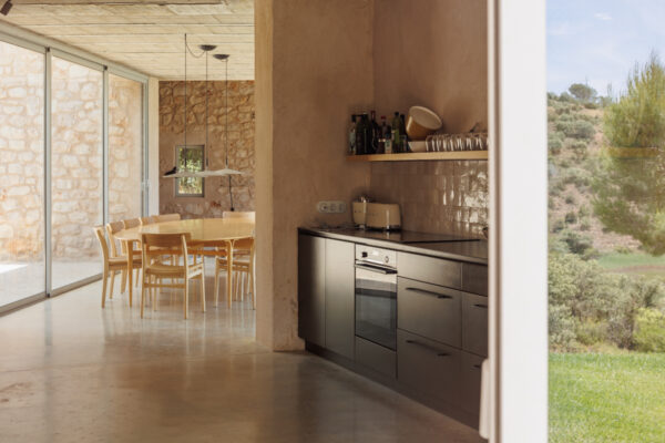 Fotografías Casa de piedra y barro cocina