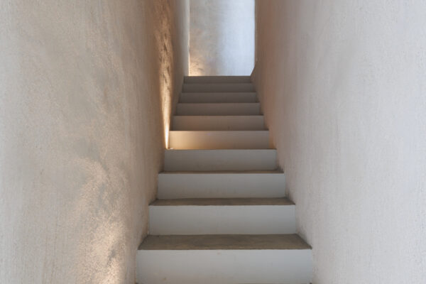 Fotografías Casa de piedra y barro, escalera