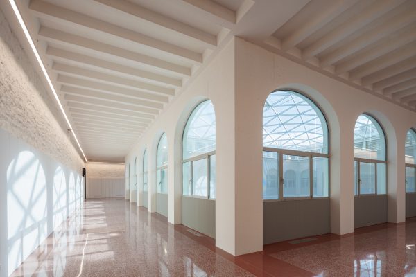 Pasillos claustro. Fotografías Instituto Sagasta