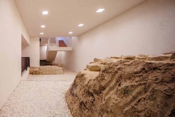 Restos arqueológicos del antiguo Convento de los Carmelitas Descalzas