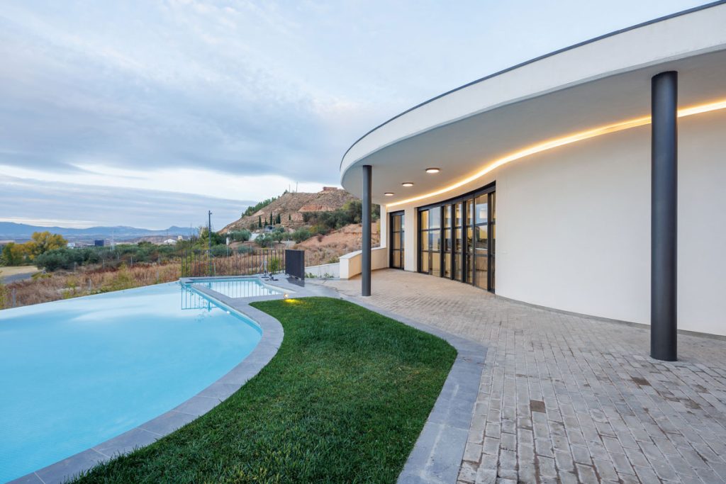 piscina infinita vivienda