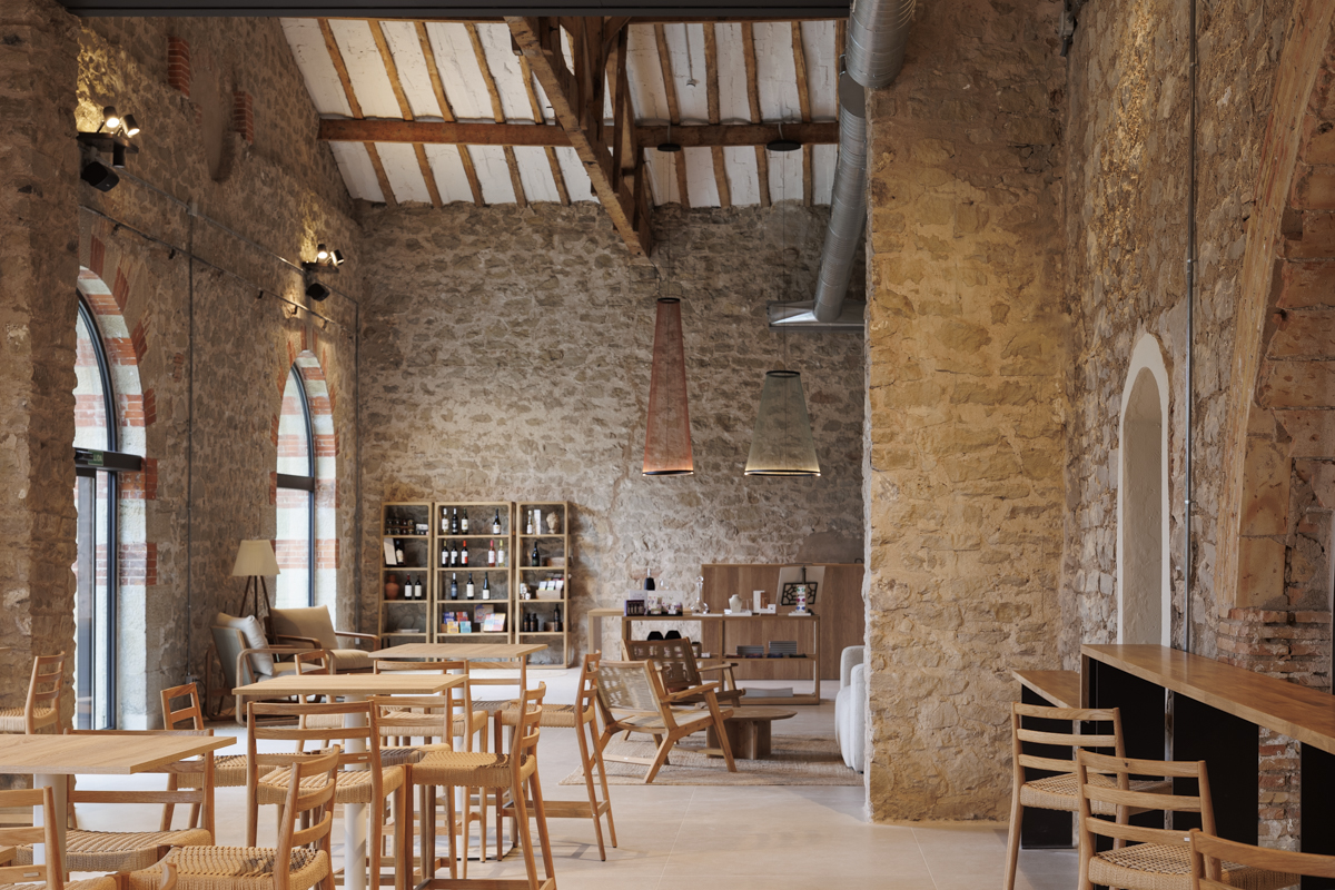 Fotografía de arquitectura e interiorismo en Bodegas Franco-Españolas